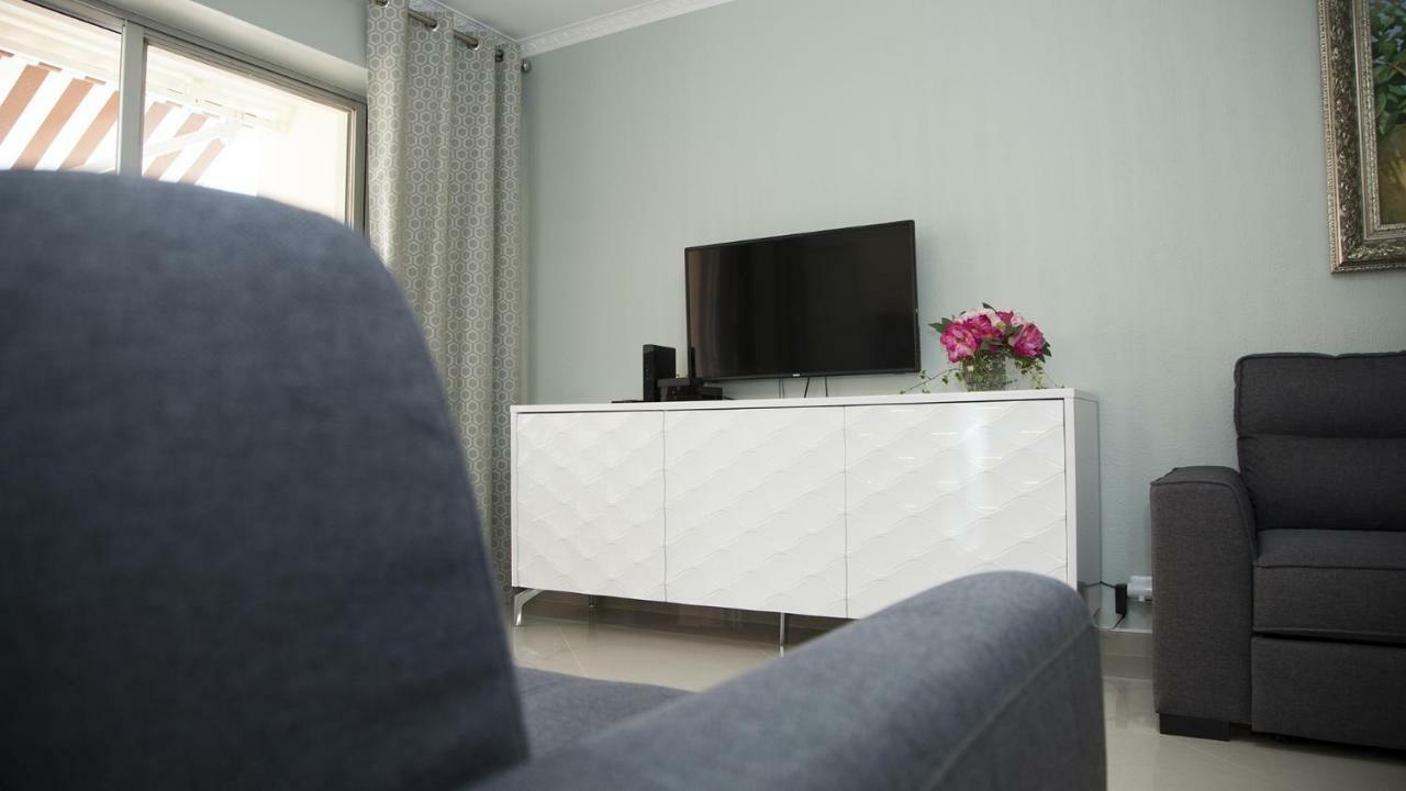 Big & Stylish 2 Room Flat Nice Buitenkant foto